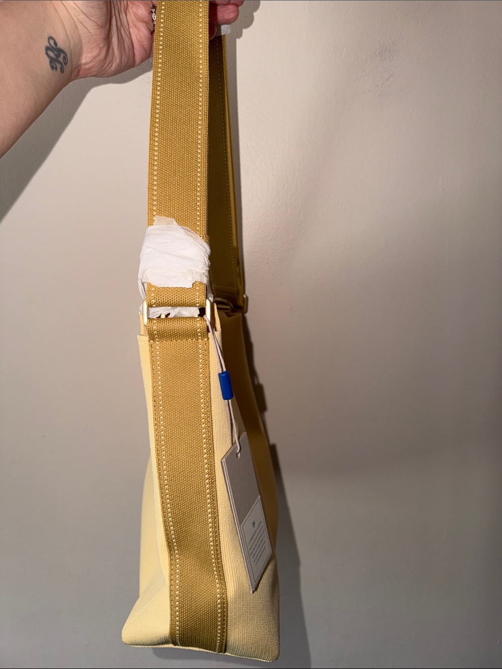Rothy’s The Mini Zip Bucket Bag in Golden Wheat - Picture 6 of 7